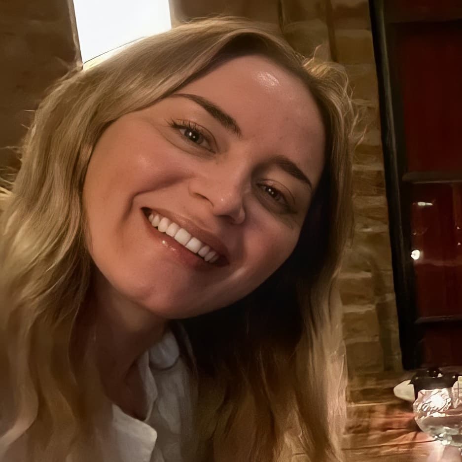 Emily R.